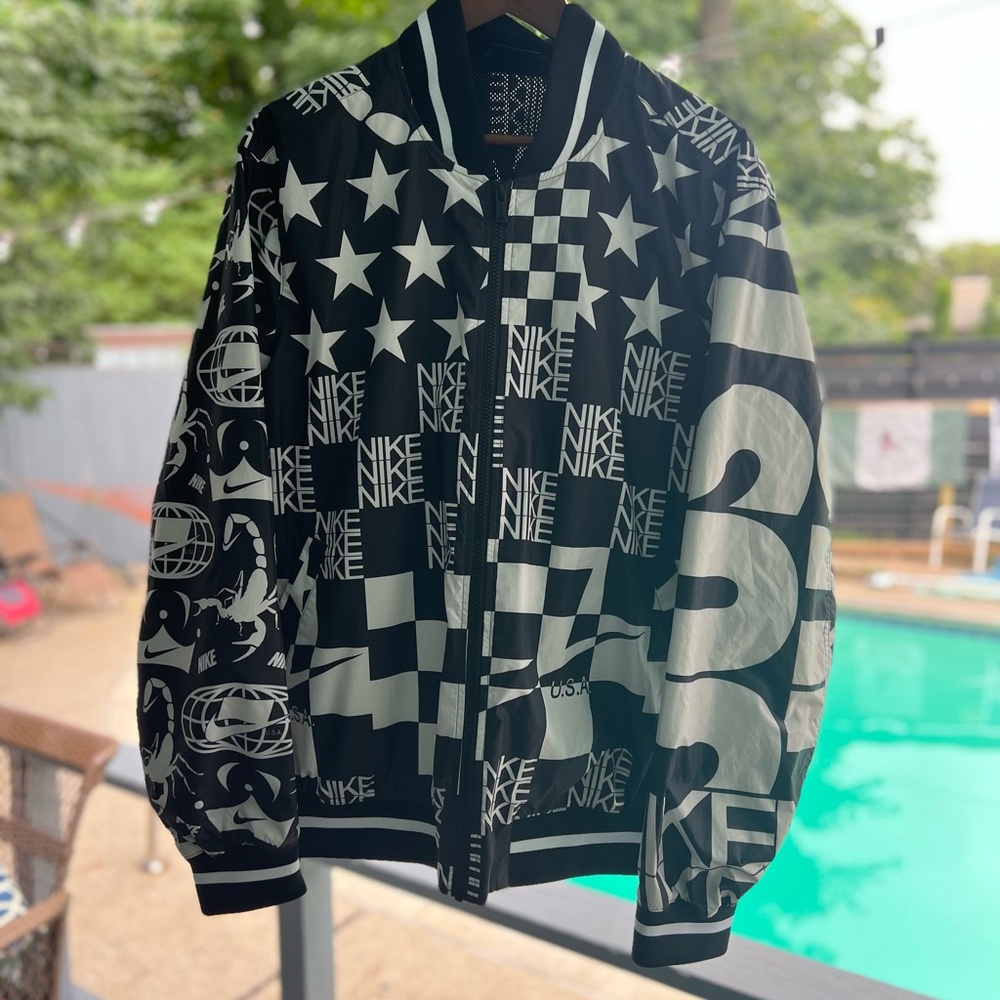 Nike Sportswear Men XL Bomber Jacket Scorpion Print